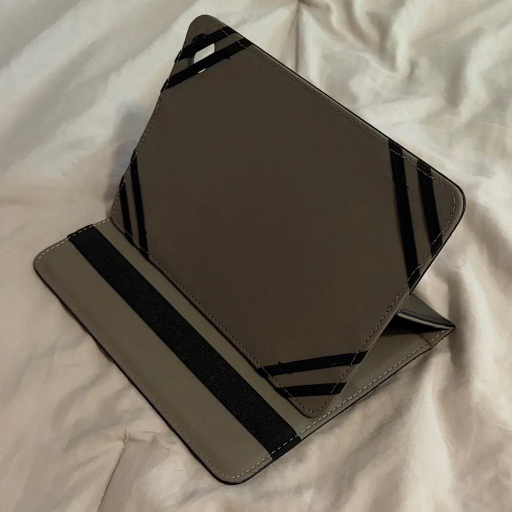 iHome Dark Tablet Cover